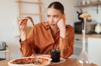 Why Do I Feel Full So Fast? When Early Fullness Needs a GI Evaluation