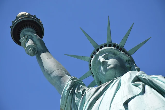 Why Is the Statue of Liberty Green? Statue of Liberty colour