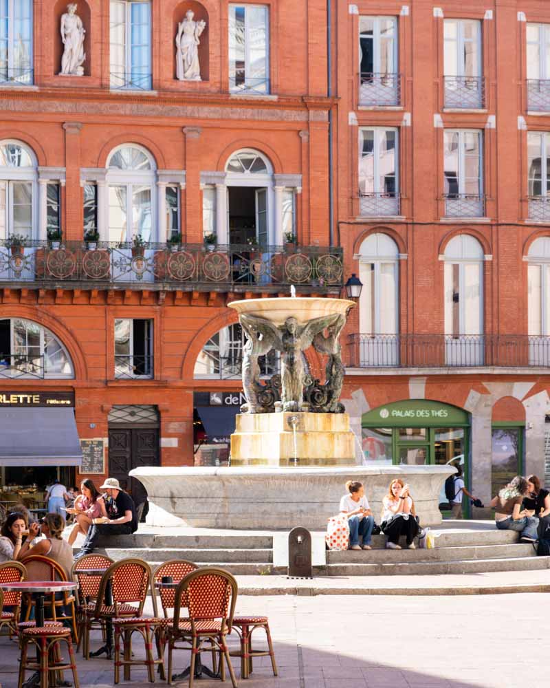 fountain in Toulouse