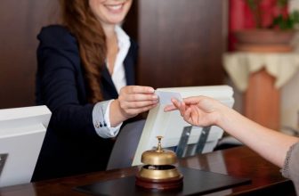 What Does a Hotel PMS Do? Why Guests Should Care Sim’s Life