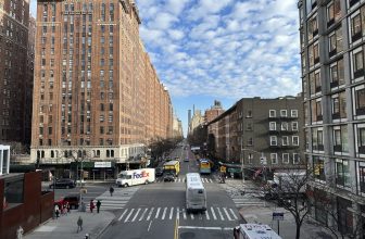 Manhattan median rent reached $4,900 again last month amid intense competition