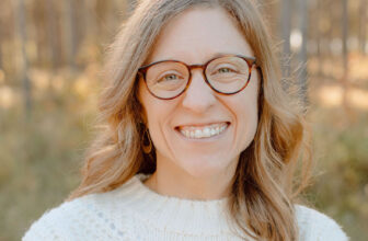 Author Kelsey Gross on Monarchs, Friendship, and Fall- plus a GIVEAWAY! « Lydia Lukidis