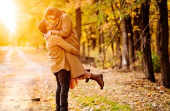 8 Best New Fall Romance Books, According to Goodreads