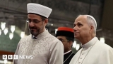 Pope Leo visits Istanbul’s Blue Mosque