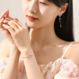 The Small Jewelry Choices That Can Change an Entire Outfit
