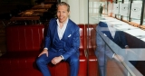 Brit Stakston: Lögn och överdrift Henrik Jönssons affärsidé