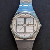 World’s First Analog Solar Watch