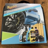 Meguiar’s Cleaning Deluxe Car Care Kit V2 With Wash, Wax, Cleaners And Towel