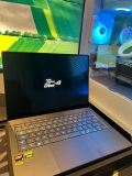ASUS ROG Zephyrus G14 (2025) OLED AMD Ryzen 9 270 16GB RAM 1TB SSD RTX 5060 14″