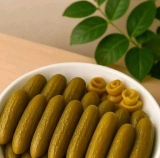 My Quick & Crunchy Homemade Pickles