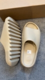Adidas Yeezy Slides Pure Size Uk 9.5