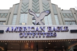 American Eagle Likely To Report Lower Q3 Earnings; These Most Accurate Analysts Revise Forecasts Ahead Of Earnings Call – American Eagle Outfitters (NYSE:AEO)
