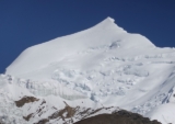 Avalanche hits base camp on Himlung Himal: 16 fears to be dead