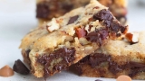 Loaded Keto Cookie Bars – All Day I Dream About Food