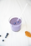 Banana-Blueberry Low FODMAP Smoothie with Almond Milk