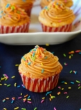 Eggless Vanilla Cupcakes Recipe (with condensed milk)