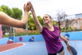 sporturile sociale care ne tin mai tineri, fizic si mental.