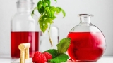 How to Make Raspberry Liqueur