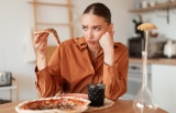 Why Do I Feel Full So Fast? When Early Fullness Needs a GI Evaluation
